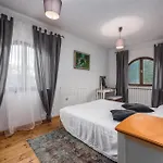 Holiday home Beautiful In With Swimming Pool Bale