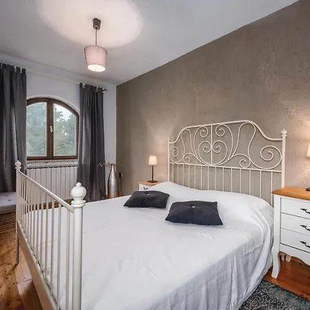 Gorgeous In With Wifi