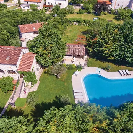 Beautiful In With Swimming Pool