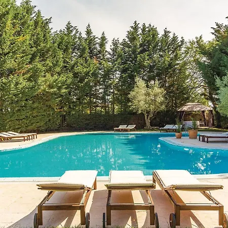 Beautiful In With Swimming Pool באלה