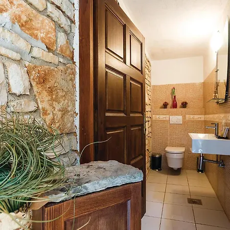 Gorgeous In With Wifi