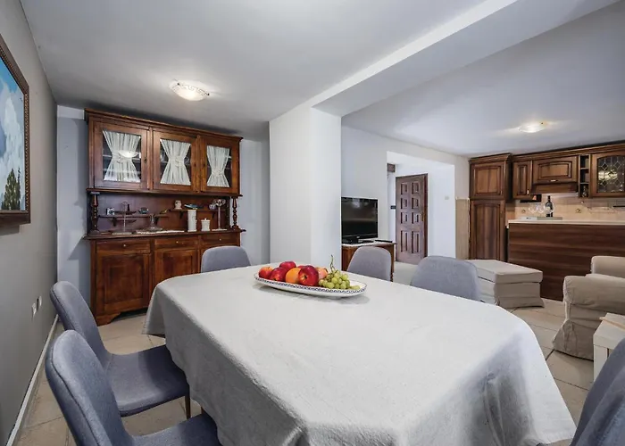 Gorgeous In With Wifi