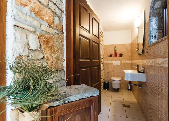 Gorgeous In With Wifi