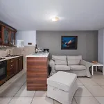Beautiful In With Swimming Pool Holiday home *